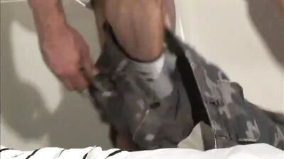 Hung Ladz Thick Throbbin - Sex With A Older Guy