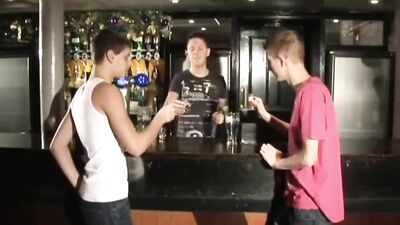 Essex Lads - Two Scenes In A Bar