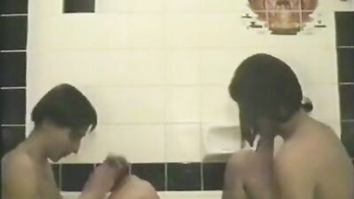 Gay Porn Vintage Story: Hot Amateurs Action in the 90s!