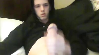 Young Cock Worship! Straight Boys Web-Cam Expose Their Huge Dicks!