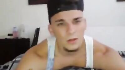 Omegle Fuckboy Gets Handjob on Gay Cams - Exclusive Gay Porn Video