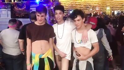 Amateur Fun in Public Gaypride!