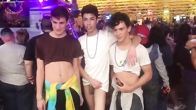 Amateur Fun in Public Gaypride!
