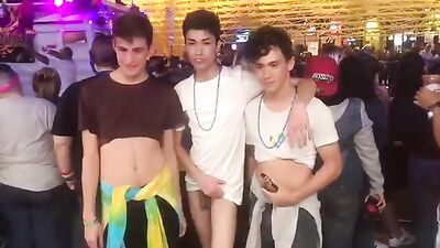 Amateur Fun in Public Gaypride!