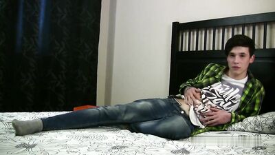 Sveny Traum SOLO Boy: Hardcore Cock Sucking and Fucking Fun!