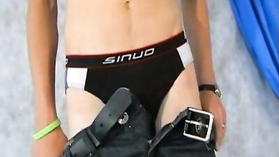 Hand Job Solo: Antons Gay Porn Adventure!