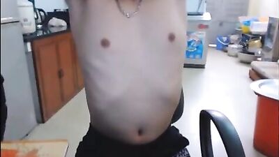 Huyvmu: Men in Suits Get Down & Dirty