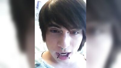 Twink in a Hospital Needs a Sponge Bath