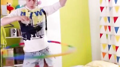 Young Kevins Shaved Cock: A Web-Cam Gay Porn Adventure!