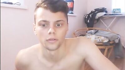 SimondraymancumStudlyGuyBarebackThreesome