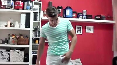 Hot Muscled Camboy in His Bed - Web-Cam Handjob Cum Shots