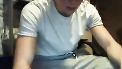 Beautiful Boys Cum Shot Handjob Solo - Gay Porn!