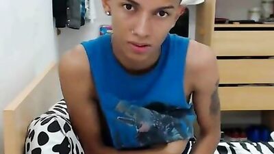Horny Latino Web-Cam Exposed!