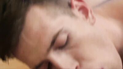 May I Take a Shower Here? - Gay Mens Bareback Hookup Adventure