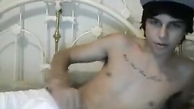 Sexy tattooed and smooth rapper masturbates on his bed