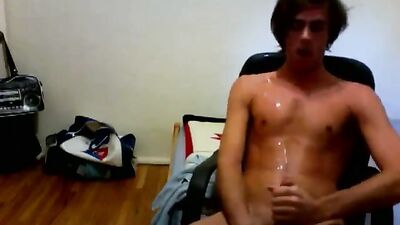 Jerking Off Slim Twink: Cum Shots Galore in Gay Porn!