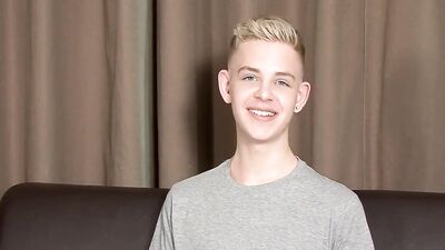 Raw Threesome: Alexs Steamy Encounter with Two Hunks