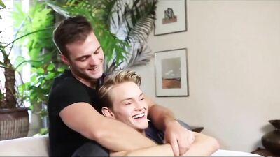 Gabriel Jetts Bareback Thrills: A Gay Porn Video with Hot Action and Steamy Scenes!