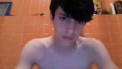 Super cute italian teen masturbates in her bathroom