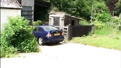 Bareback Cum Shots: Dirty Gangbang in the Car