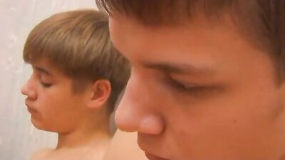 Handsome Dudes: Aaron & Friends Wild Wank Session!