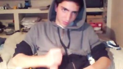 Shaved Hoodie Boy: A Sexy Amateur Solo Web-Cam Experience!