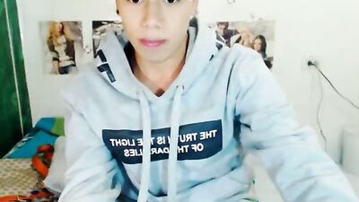 Cumming Latin-style: Colombian Boys Webcam Show