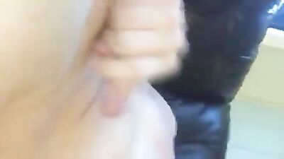 Teen Boy Ross Cums in Gay Porn!