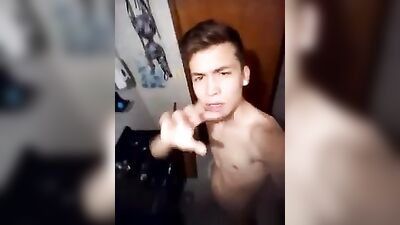 Young Hunk Sucking Cum & Bisexual Handjob - Cute Boy Eats Cum!