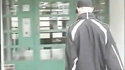 Andre Justins Handsome Oral Handjob in the Bedroom