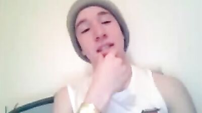 Novinhos: The Ultimate List of Big Cock Straight Boys!