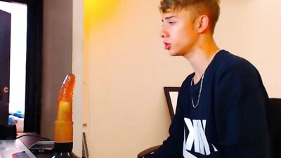 Gay Porn Videos: Hot Amateur Blond Boys Cum Shots - Cam 9867!