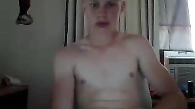 Un tres joli garçon