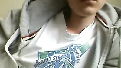 Handsome Studs in Hot Amateur Action - Cam 9885!