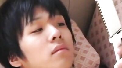 Asian Cum Dripping Pubes: Young and Slim Applies Crema!