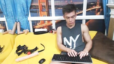 Gangbang Handjobs: A Cumshot Cam Show!