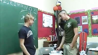 Exploring Gay Sex in School: Frat Guys Go Down on Each Other!!