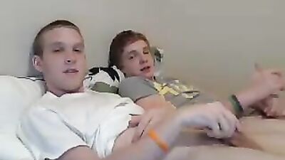 Gngrtwink suck friend