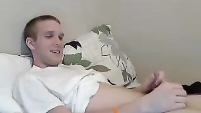 Gngrtwink suck friend