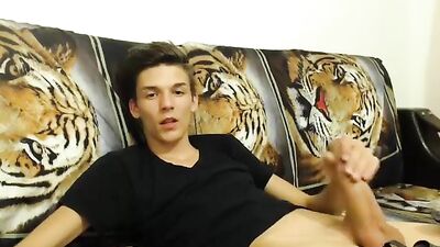 Hot Boy Blowjob: Big Dick 610 - Gay Porn Action with Huge Cocks and Handjob!