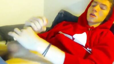 Red Hoody - Hardcore Fucking With Two Muscular Men In The Bedroom!