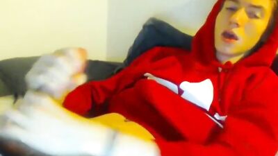 Red Hoody - Hardcore Fucking With Two Muscular Men In The Bedroom!