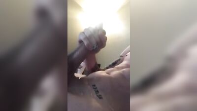 Big Dicks Brandon: A Gay Porn Video with Bareback, Oral and Anal Sex