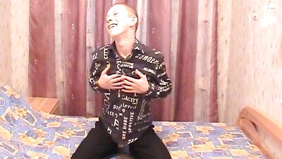 Pashas Cumshot Handjob Solo: Porn for Gay Lovers!