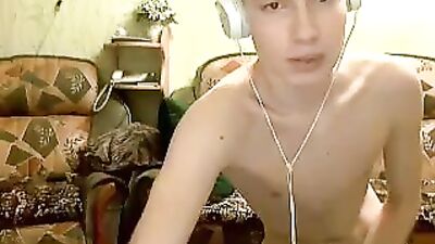 Cutie Masturbates in Living Room - Gay Porn