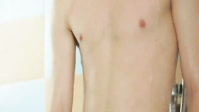 Young Twinks Bareback in the Bathtub - Cute Boys and Their Gay Porn Adventures!