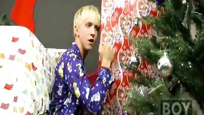 Gay Christmas Twink Porn - Holiday Presents for You!