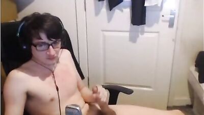 Luke5461cums Hardcore Gay Porn Adventure: Exploring Passionate Men in the Bedroom