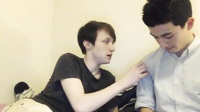 Suck by his friend after eating