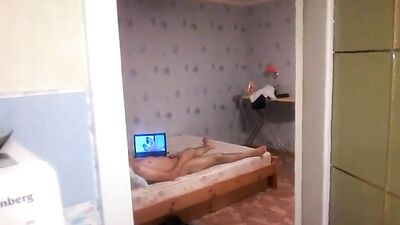 &ouml;nkiel&eacute;git&eacute;s